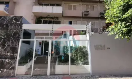 Excelente apartamento com 4 salas no Bosque da Saúde codigo: 133754