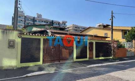 CASA À VENDA INDEPENDENTE E COM TERRENO BRAGA CABO FRIO - RJ