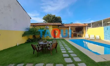 Casa linear e independente à venda, 3 quartos, Centro, MARICÁ - RJ