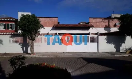 Casa à venda, ao lado do Canal e próximo ao centro, PORTINHO, CABO FRIO - RJ