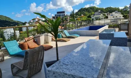 Loft com 1 quarto à venda na Avenida Júlio D'acia Barreto, --, Carvoeira, Florianópolis por R$ 695.000