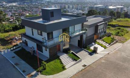Casa em condomínio fechado com 3 quartos à venda na Rua Rodrigo Rampinelli Jeremias, --, Itacorubi, Florianópolis por R$ 2.200.000