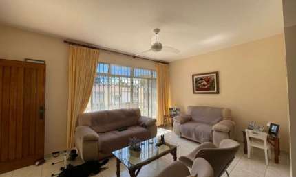 Casa com 3 quartos à venda na Rua São Tomáz de Aquino, --, Trindade, Florianópolis por R$ 1.895.000