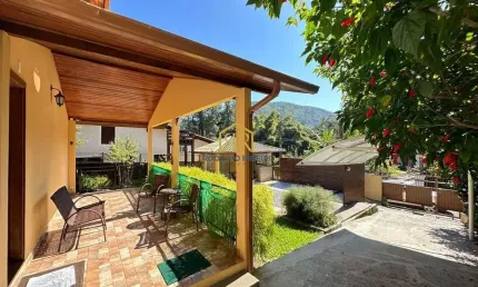 Casa com 2 quartos à venda na Rua Antônio Fabriciano Queiroz, --, Sambaqui, Florianópolis por R$ 1.465.000