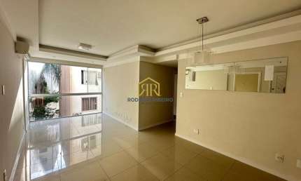 Apartamento com 3 quartos à venda na Rua João Pio Duarte Silva, --, Córrego Grande, Florianópolis por R$ 689.000