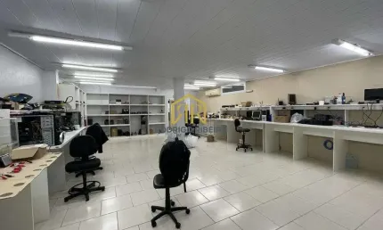 Casa comercial à venda na Rua Elesbão Pinto da Luz, --, Jardim Atlântico, Florianópolis por R$ 1.499.000