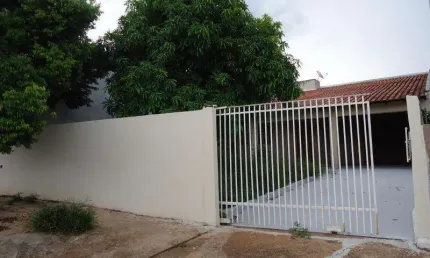 Casa para Venda em Londrina, Residencial Abussafe, 3 dormitórios, 1 suíte, 2 banheiros