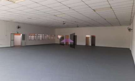 Sala comercial para alugar na Avenida Mutinga, Jardim Santo Elias, São Paulo por R$ 7.500
