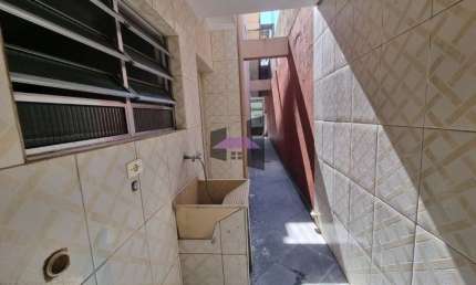Casa com 3 quartos à venda na Rua Pedro Pastrana, Jaraguá, São Paulo por R$ 380.000