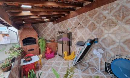 Casa com 3 quartos à venda na Rua Roque José Fernandes, Vila Santa Delfina, São Paulo por R$ 700.000