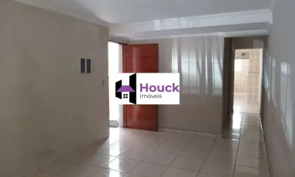 Casa com 3 quartos para alugar na Avenida Elísio Cordeiro de Siqueira, Jardim Santo Elias, São Paulo por R$ 4.500