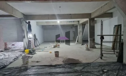 Ponto comercial para alugar na Rua Fábio de Almeida Magalhães, Jardim Santo Elias, São Paulo por R$ 6.000