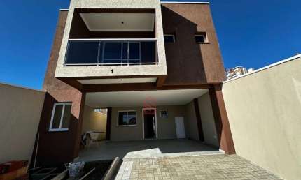 Espetacular Sobrado à Venda em Curitiba-PR, Bairro Campo Comprido: 3 quartos, 1 suíte, 2 salas, 2 banheiros, 2 vagas, 158m²