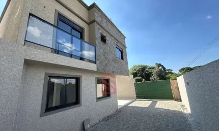 Sobrado à venda em santa felicidade, curitiba-pr: 3 quartos, 1 suíte, 2 salas, 2 banheiros, 2 vagas de garagem, 135m².