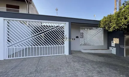 Casa com Móveis Planejados e Ar Condicionado em Residencial Monte Verde - Venda