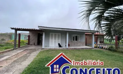 C749 - Residência em ótima localização no balneário Presidente
