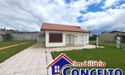 C1086 - Linda residência em ótima localização no Centro de Imbé