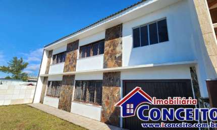 C841 - Residência em ótima localização no balneário Nordeste