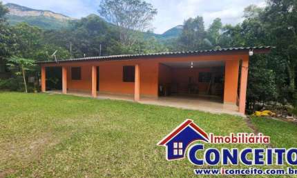 C861 - Ótimo sítio localizado próximo da cascata em Três Forquilhas
