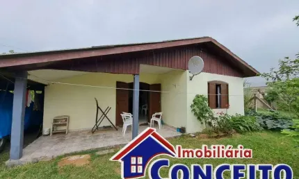 C202 - Excelente residência em ótima localização no balneário Mariluz