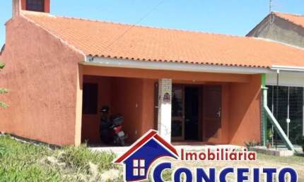 G1020 - Ótima residência a 550 metros do mar no Centro de Imbé