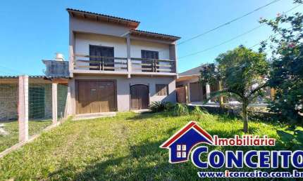C417 - Excelente sobrado a 90 metros do Mar em Santa Terezinha