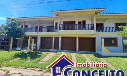 AP02 - Excelente apartamento a 300 metros do mar no Balneário Albatroz