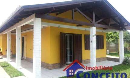 C20 - Linda residência a 250 metros do mar no balneário Albatroz
