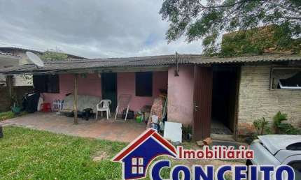 C175 -  Residência composta de 03 dormitórios em excelente localização