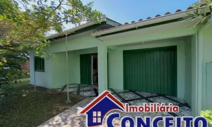 C137 - Ótima residência com anexo a 300 metros do mar