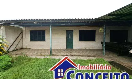C391 - ótima residência localizada a 100 metros do mar