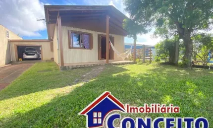 C532 - Lindo chalé localizado em região de moradores no Balneário Nordeste