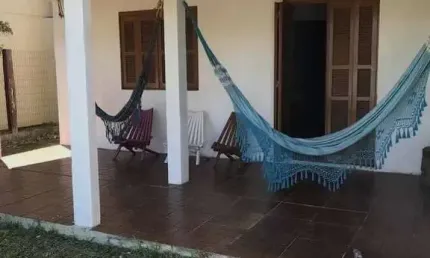 C319 - Ótima residência a 600 m do mar localizado no Balneário Presidente