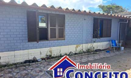 C135 - Ótimo imóvel de esquina composto de 04 dormitórios em Mariluz