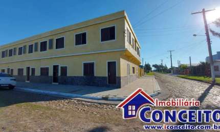 AP15 - Apartamento em excelente localização no Balneário Albatroz