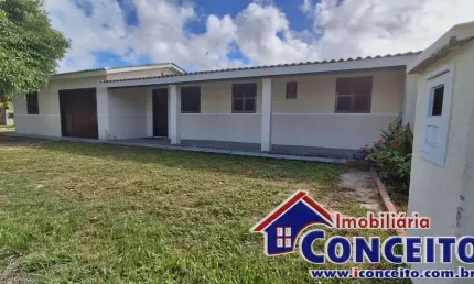 C58 - Ótimo imóvel de esquina em excelente localização em Mariluz