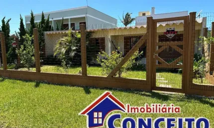 C332 - Ótima Residência a 60 metros do mar no Balneário Mariluz