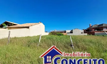 T210 - Ótimo terreno a 50 metros do mar localizado no Balneário Presidente