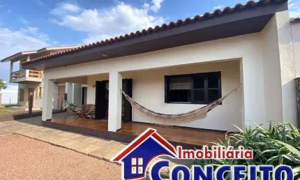 C389 - Excelente residência a 70 metros do mar no balneário Marisul