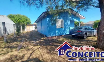 C125 - residência a 400 metros do mar com 02 terrenos em marisul