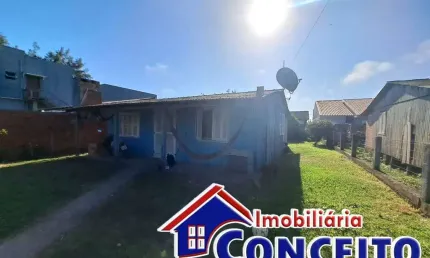 C43 - Residência mista localizada em região de moradores