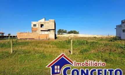 T02 - Excelentes lotes localizados a 60 metros do mar no Balneário Riviera