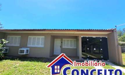 C512 - Excelente residência a 200 metros do mar em Mariluz