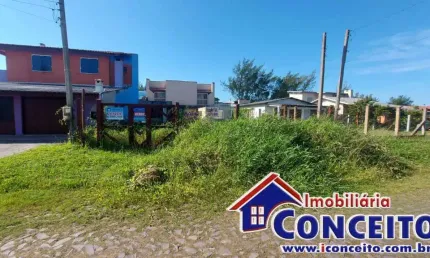 T110 - Excelente terreno localizado em região de veranistas em Mariluz