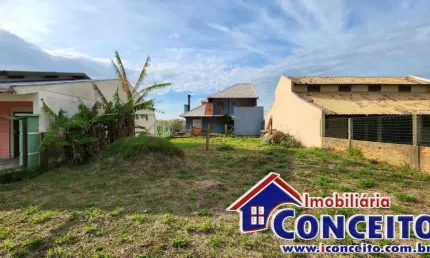T247 - Excelente terreno localizado a 50 metros do mar no balneário Imara