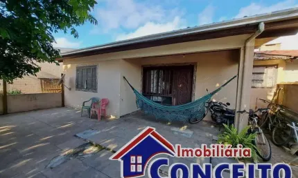 C1011 - Residência localizada em região de moradores no Centro de Imbé