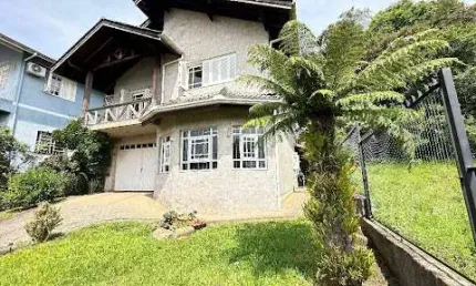 Casa com 5 dormitórios à venda, 220 m² por R$ 1.600.000,00 - Dutra - Gramado/RS