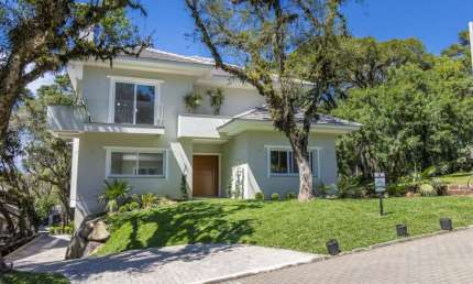 Casa com 4 dormitórios à venda, 447 m² - Altos Pinheiros - Canela/RS