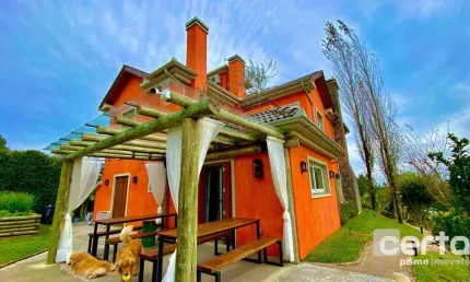 Casa com 3 dormitórios à venda, 238 m² por  Mato Queimado - Gramado/RS