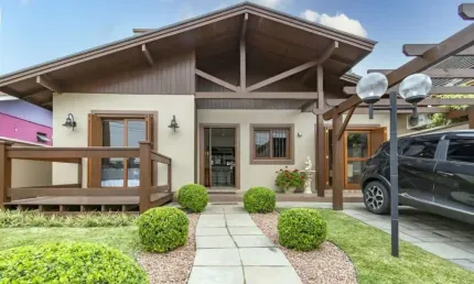 Casa com 4 quartos à venda no Leodoro de Azevedo, Canela 